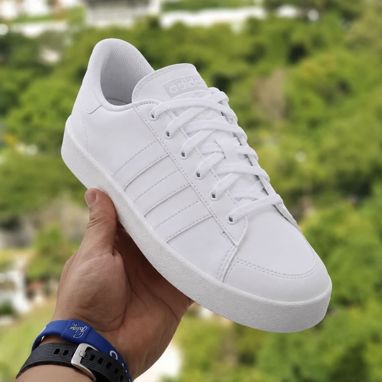 Tênis Jump Hook adidas